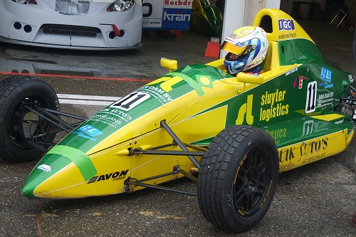 Randy Schoonderwaldt test in Formule Ford